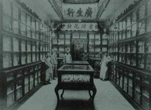 二四六香港资料期期准，精选解释解析落实
